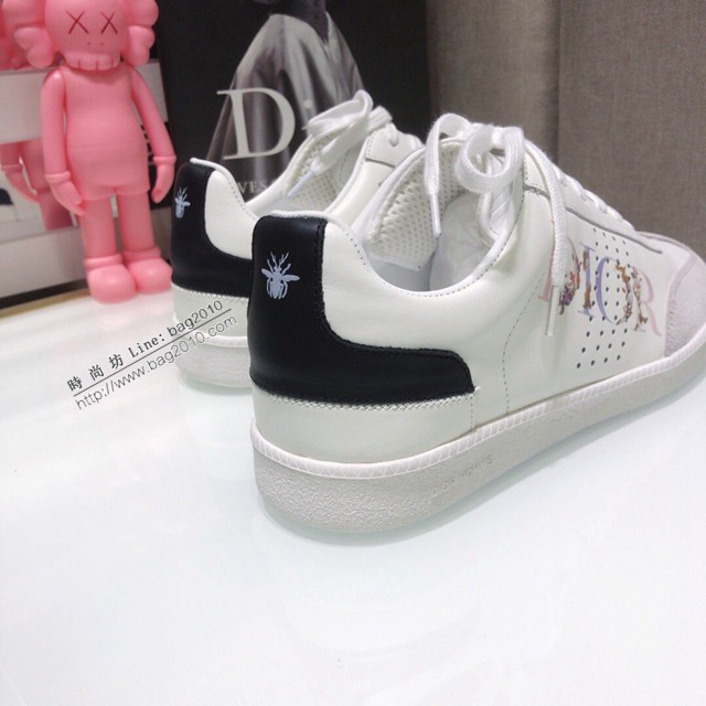 Dior明星同款平底圓頭運動鞋 迪奧2021春夏最新情侶款系帶休閒小白鞋 CD字母logo小蜜蜂印花拼色德訓鞋 dx3509